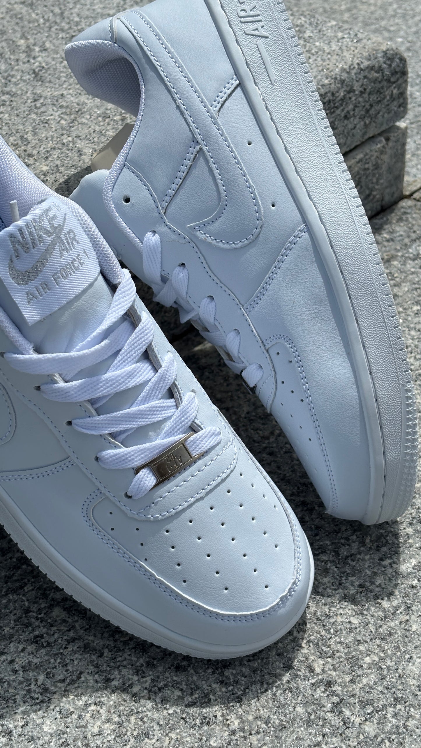 AIR FORCE 1-WHITE