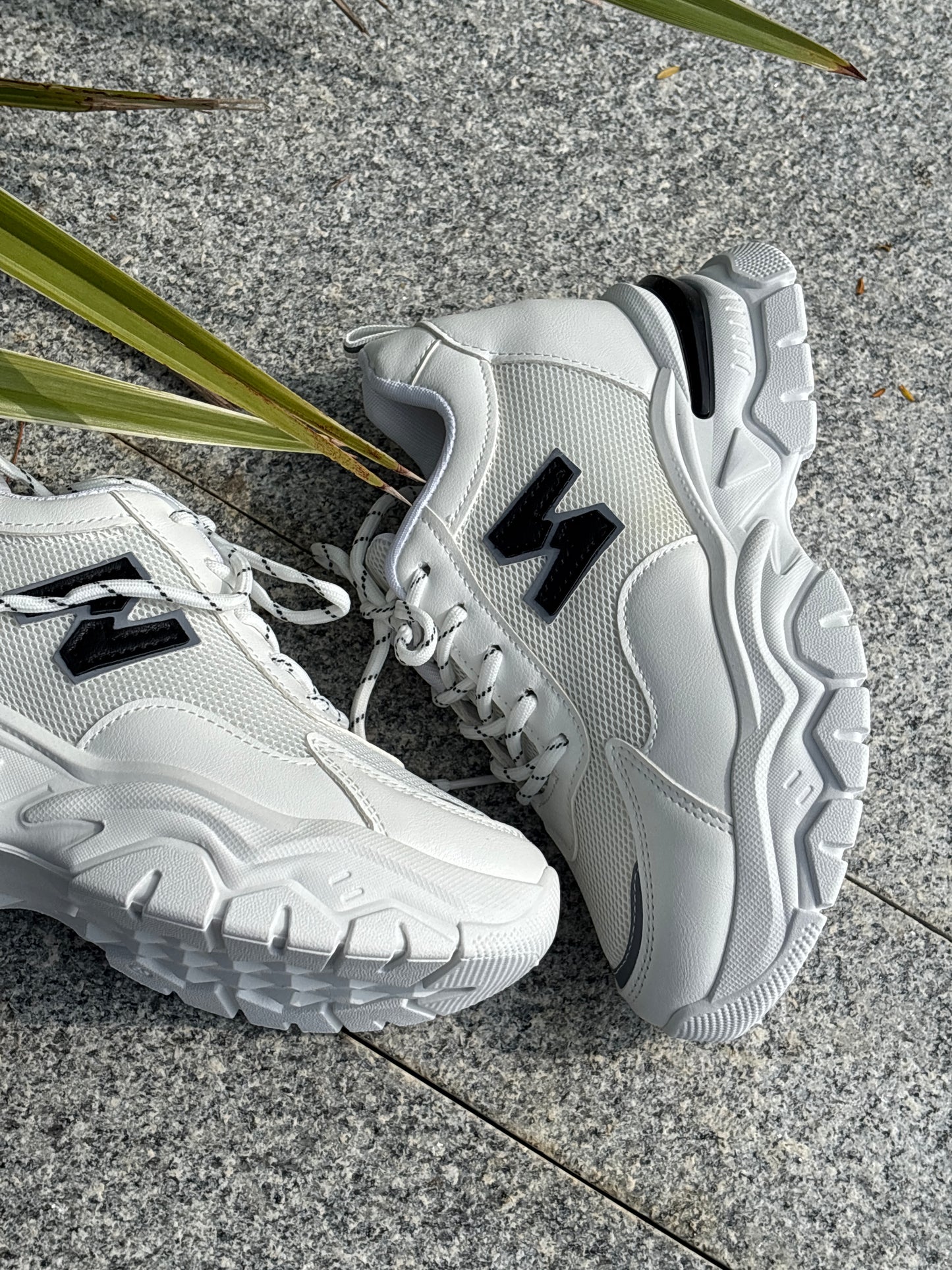 GIRLS CHUNKY SHOES