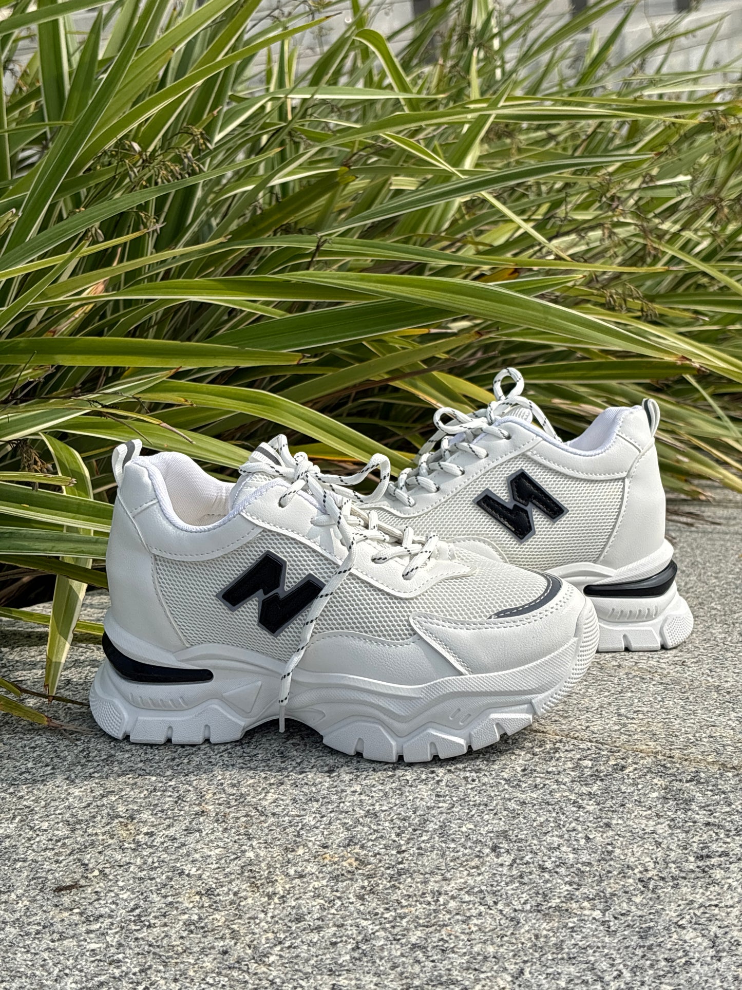 GIRLS CHUNKY SHOES