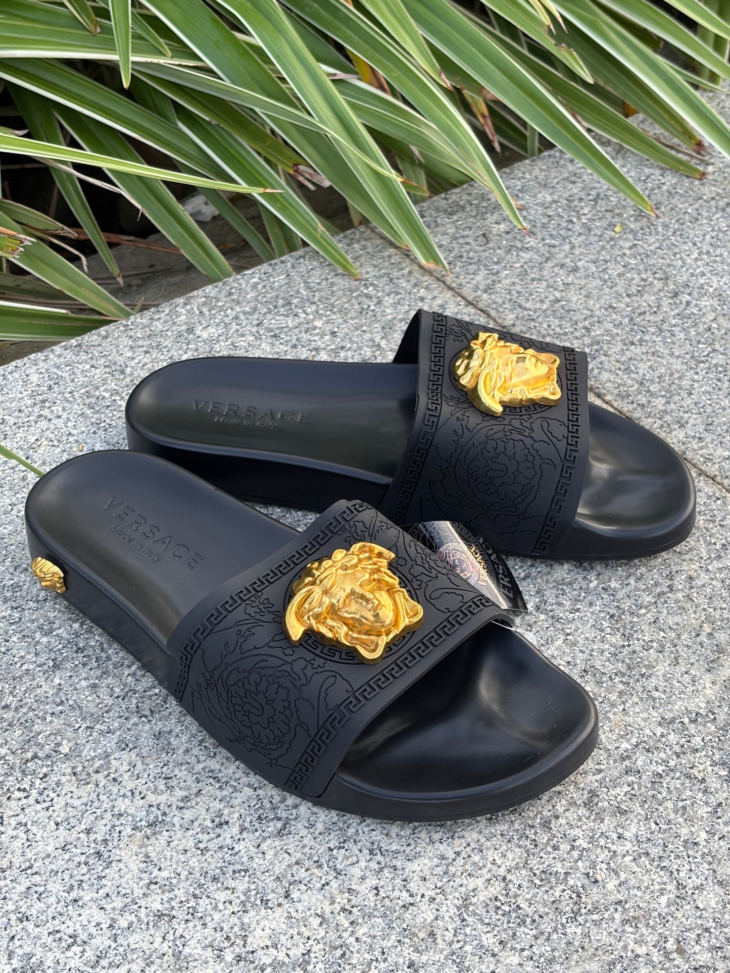 VERSACE SLIDES