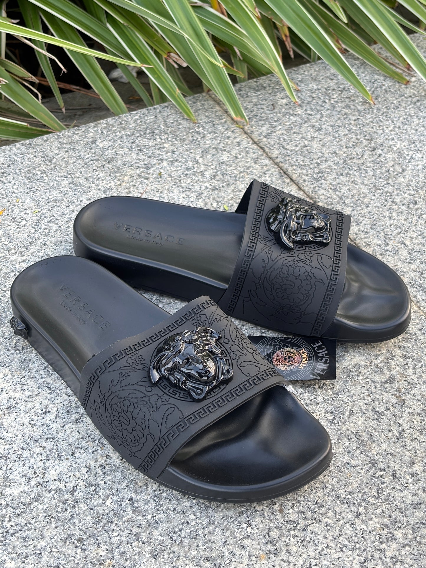VERSACE SLIDES