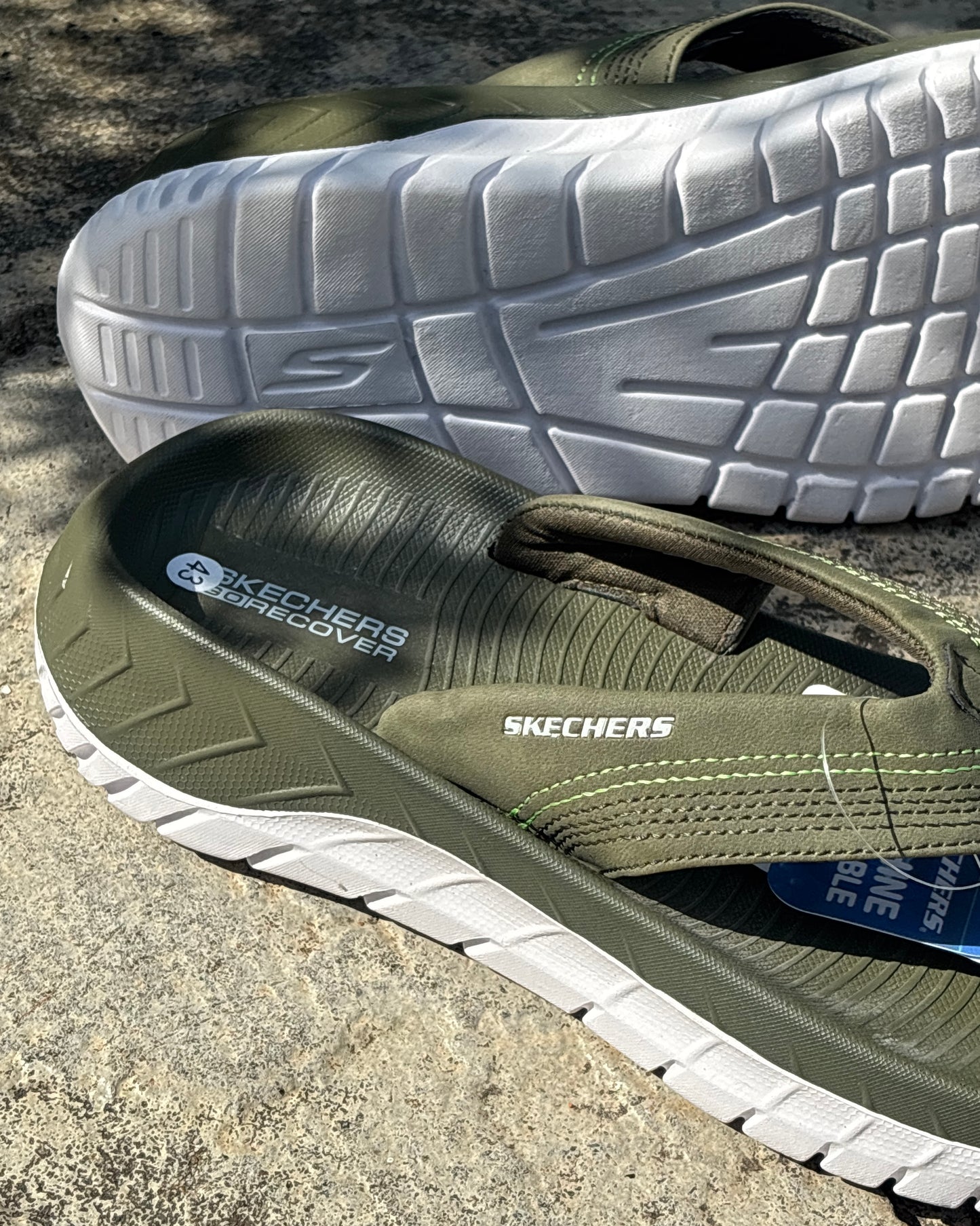 SKECHERS RECOVERY FLIP-FLOPS