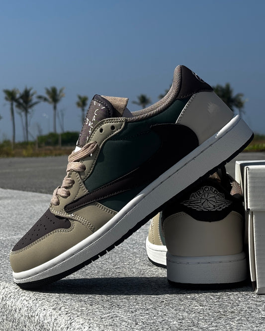 AIR JORDAN 1 x TRAVIS SCOTT LOW