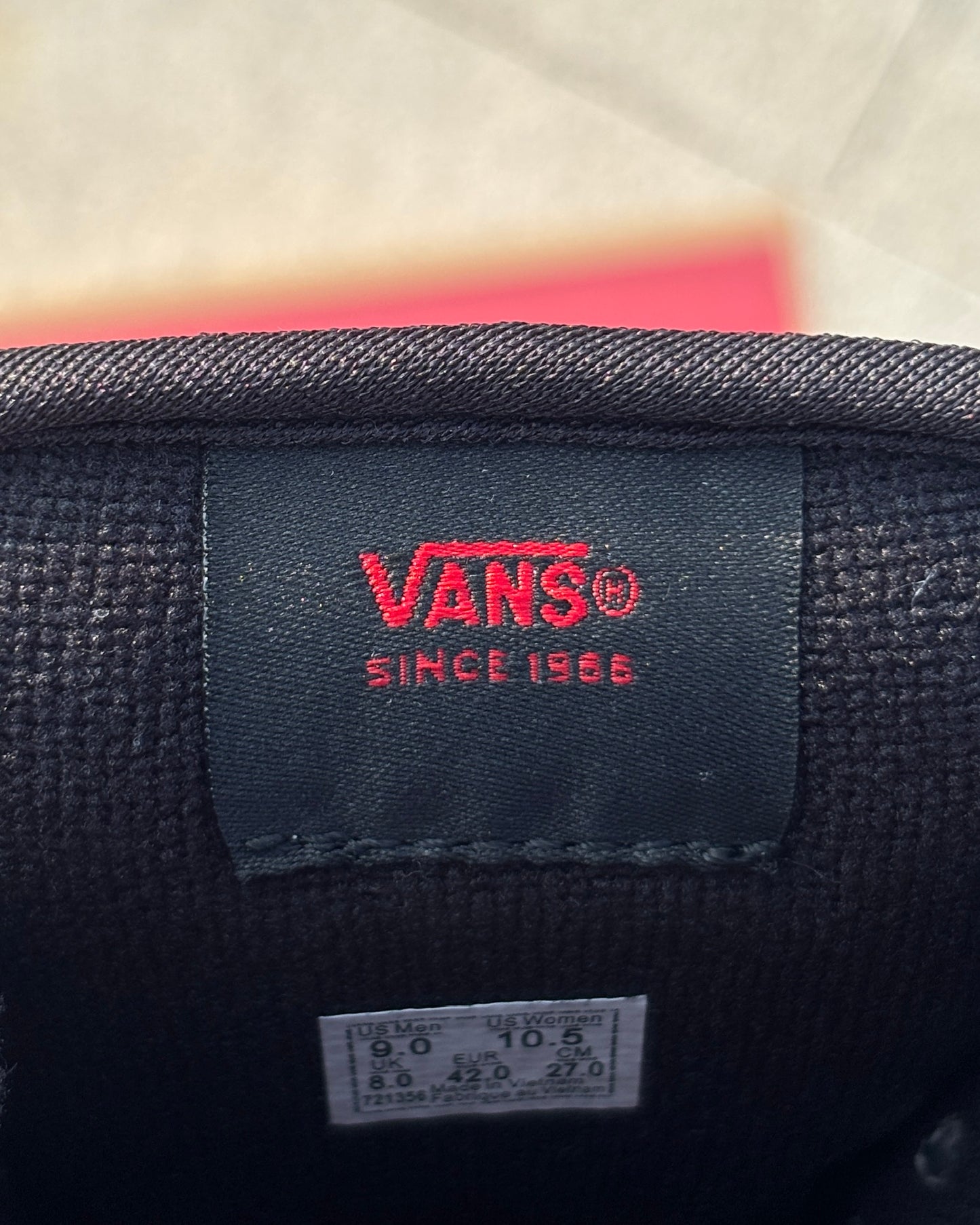 VANS KNU SKOOL-BLACK