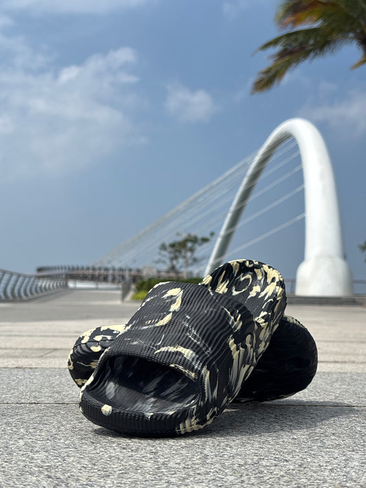 ADILETTE 22