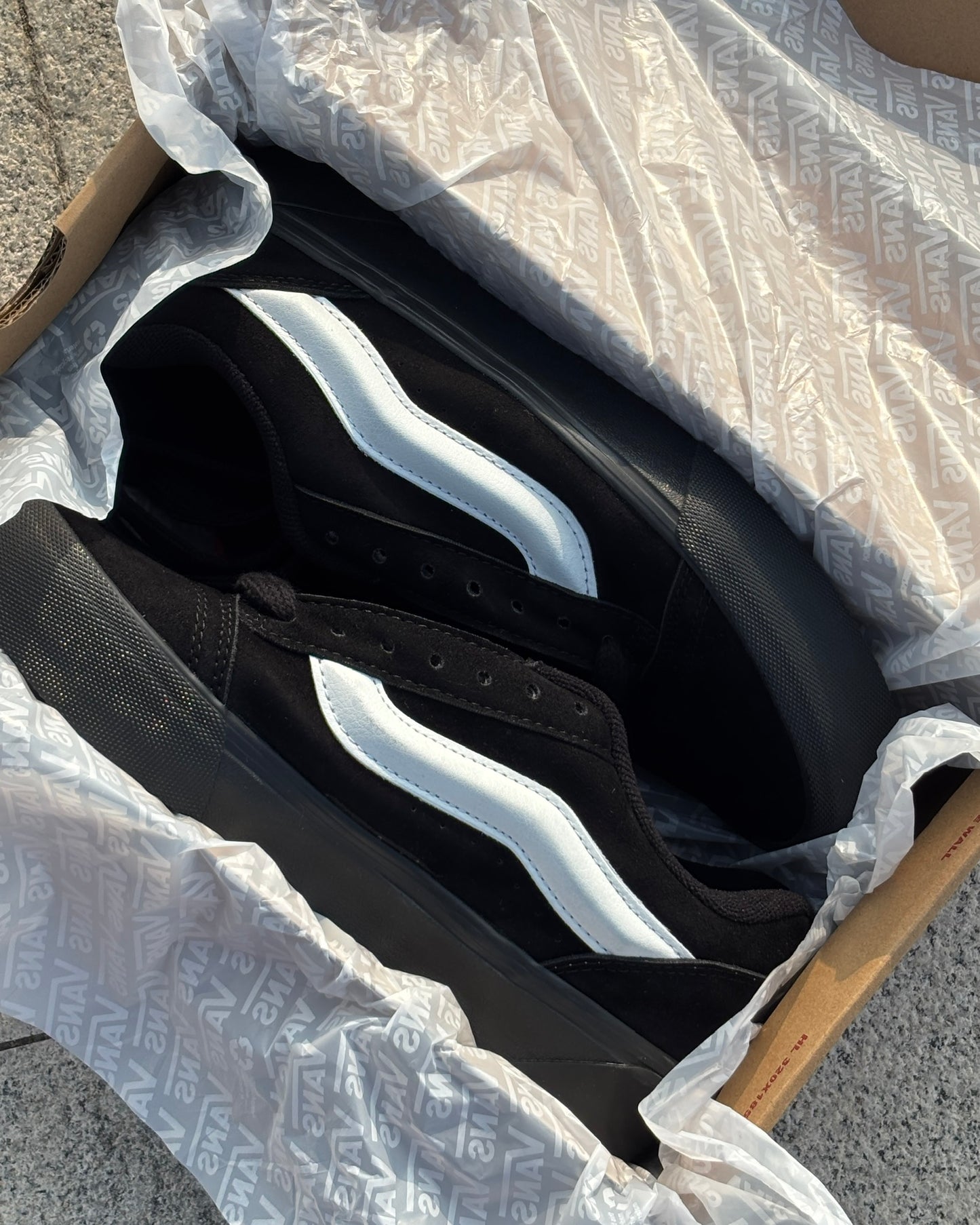 VANS KNU SKOOL-BLACK