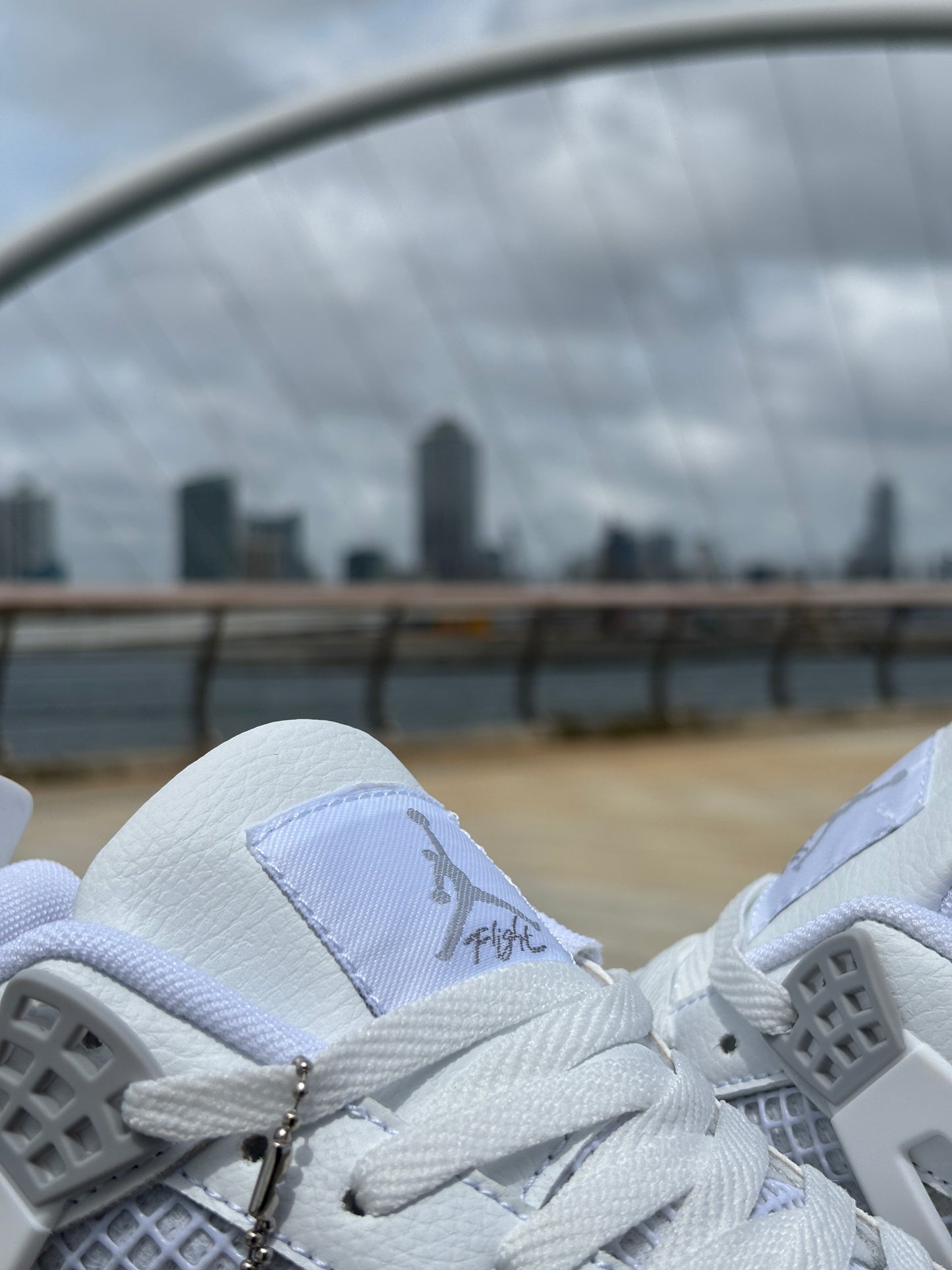 AIR JORDAN RETRO 4 WHITE-MID