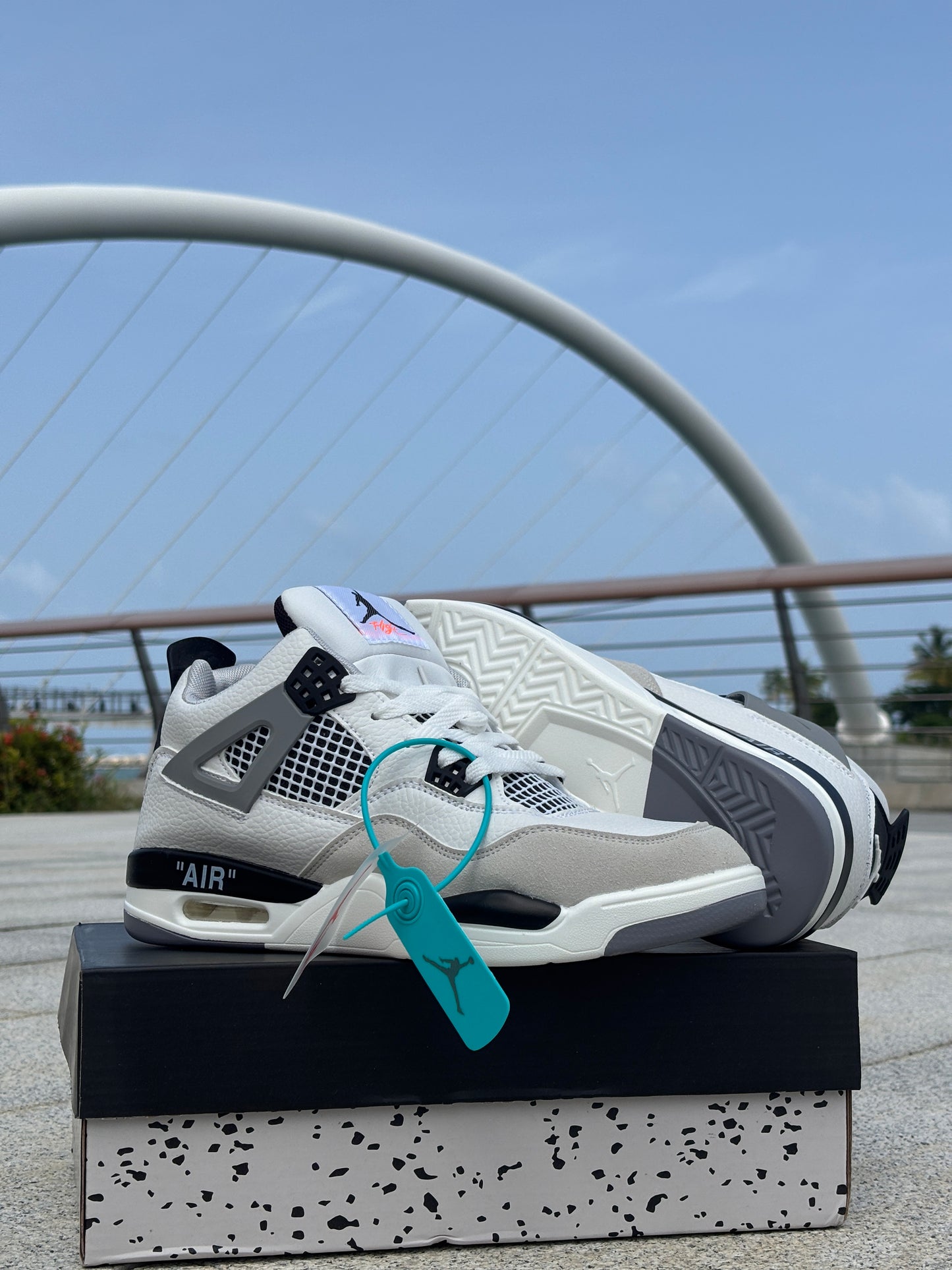 AIR JORDAN RETRO 4