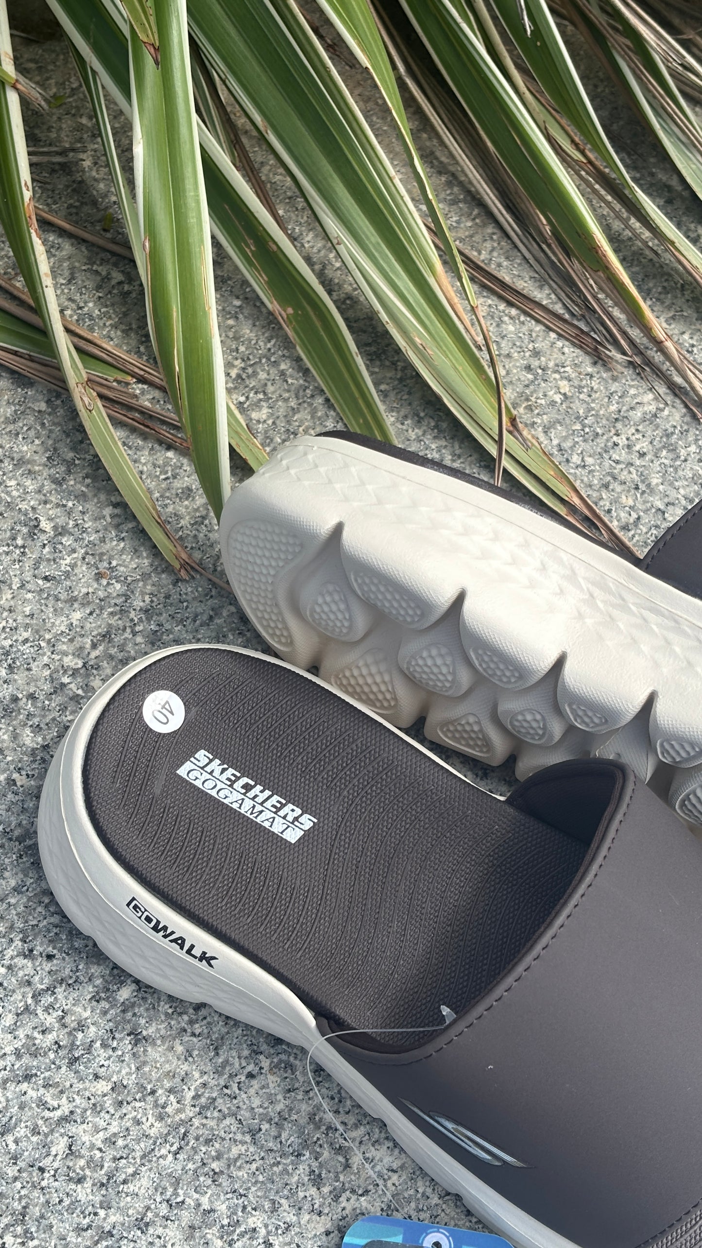 SKECHERS GO-WALK MASSAGE FIT SLIDES