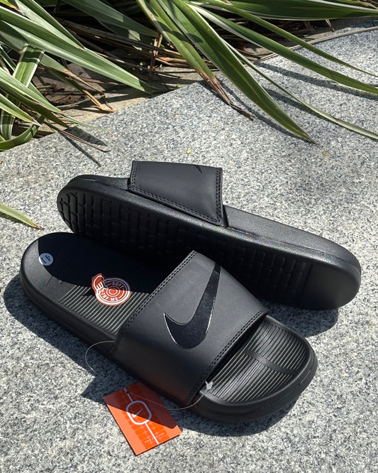 NIKE COMFORT SLIDES