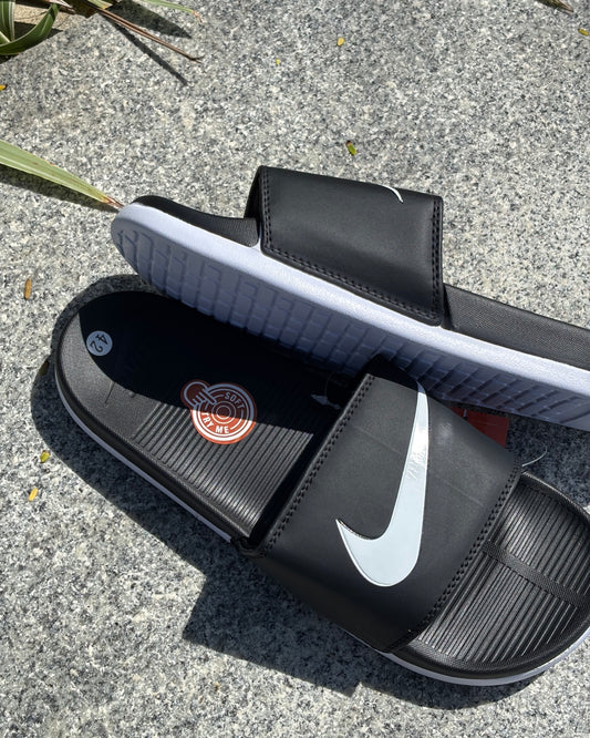 NIKE COMFORT SLIDES