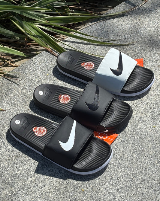 NIKE COMFORT SLIDES