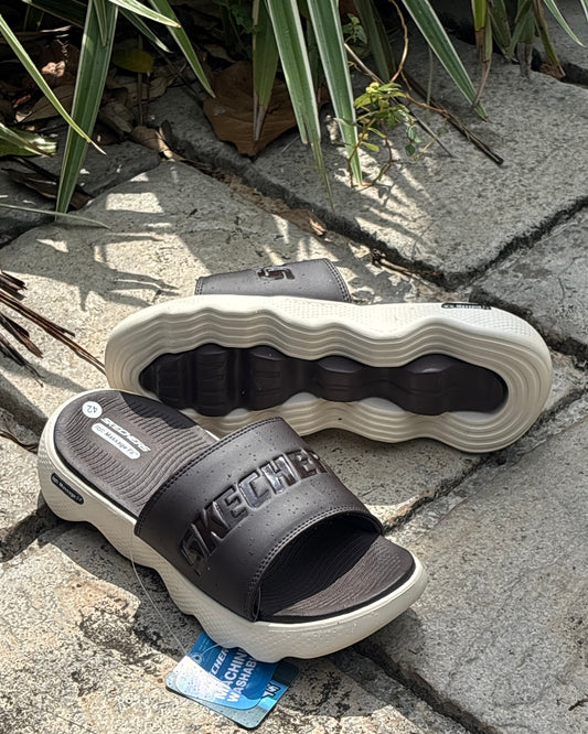 SKECHERS MASSAGE FIT SLIDES