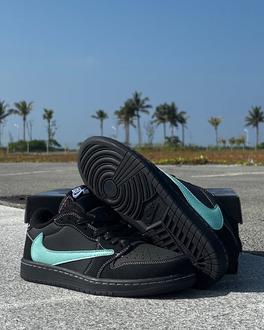AIR JORDAN 1 x TRAVIS SCOTT LOW